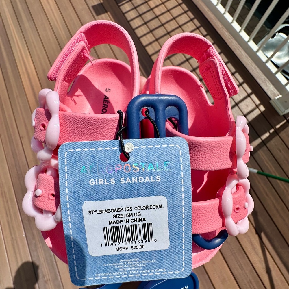 Aeropostale Girls Coral Flower Sandals Size 5